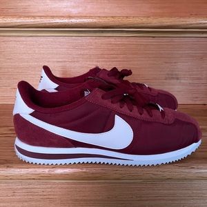 Nike Cortez.